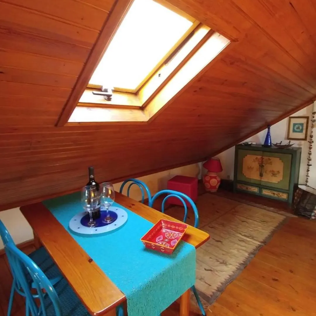 Apartamento Mansarda No Coracao Do Bairro Alto Lisboa