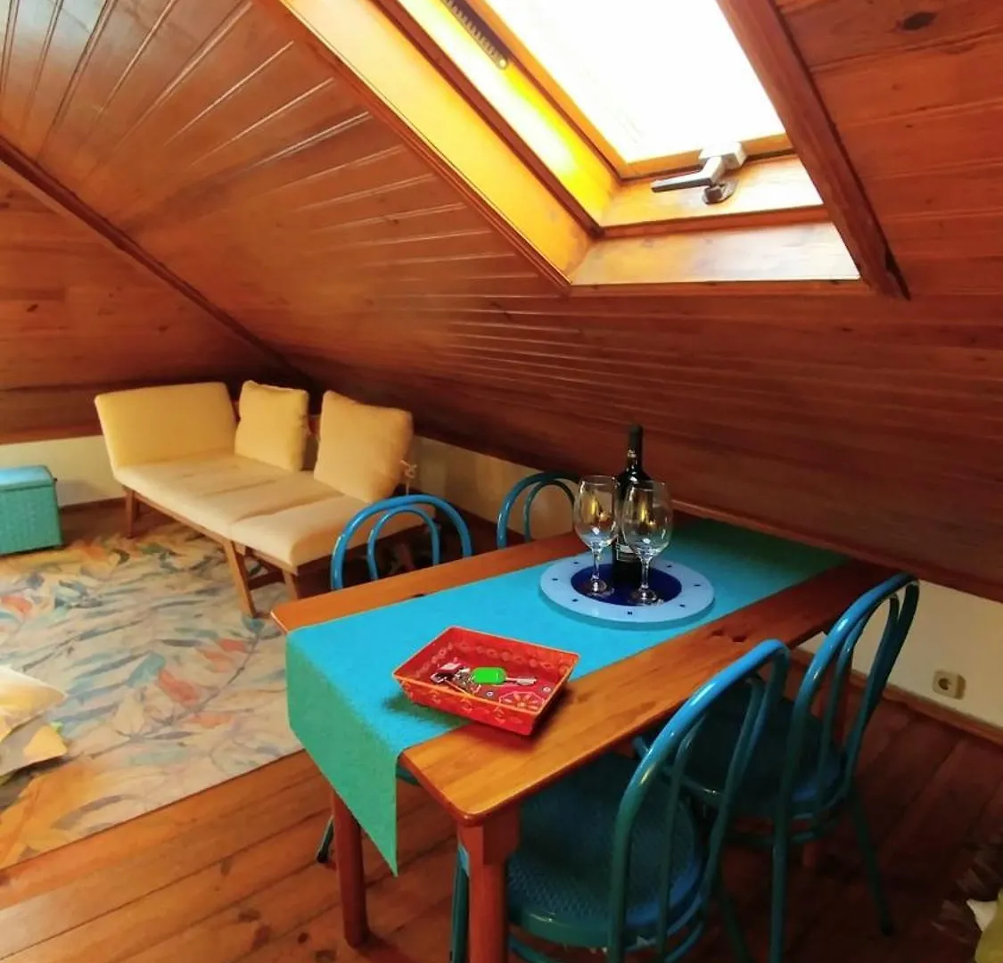 Apartamento Mansarda No Coracao Do Bairro Alto Lisboa
